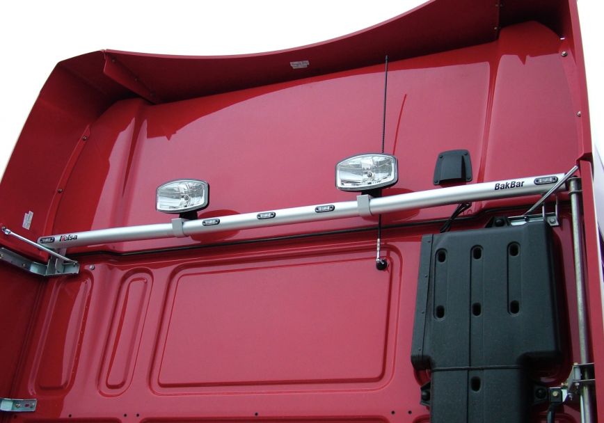 Aluminum BakBar for DAF XF106 (Super) Space Cab | Low Mounting | Car ...