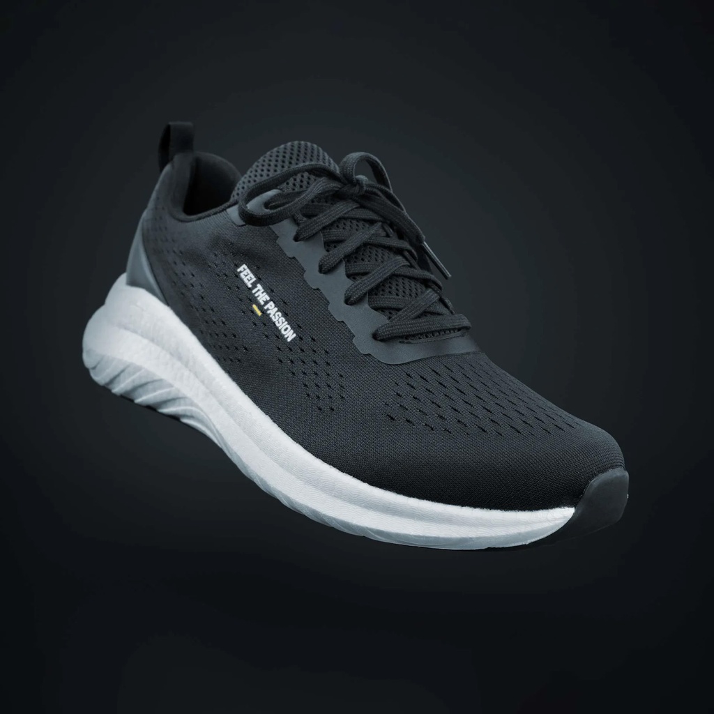 Strands Sneakers