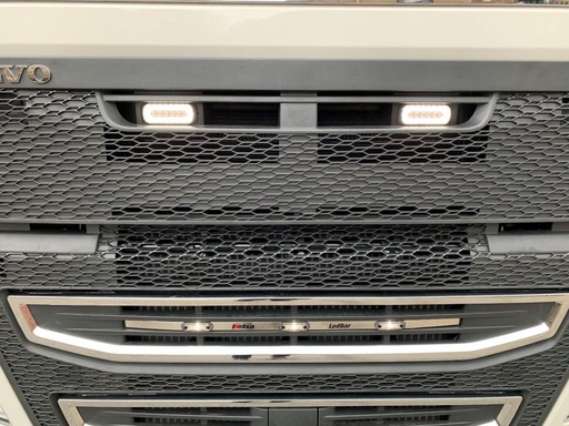 [VGTB02] Grille Support for LED Strobe Lights with Position Light for Volvo FH4B