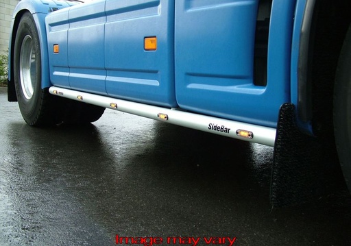 [SSA07] Aluminium SideBars voor Scania 4-Serie & R1 4x2 | Wielbasis 3700mm | 5 Oranje LEDs