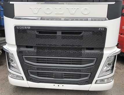 [15082504093] Publicitaire frontplaat Volvo FH4 + letter VOLVO